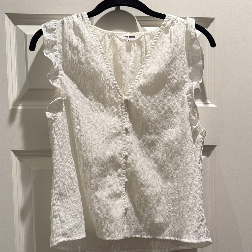 Steve Madden White Textured Sleeveless Blouse